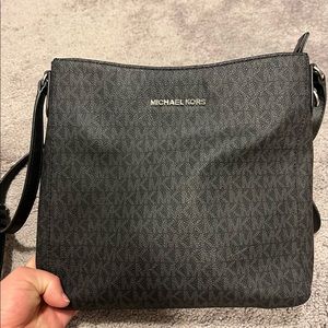 Michael Kors Crossbody Bag